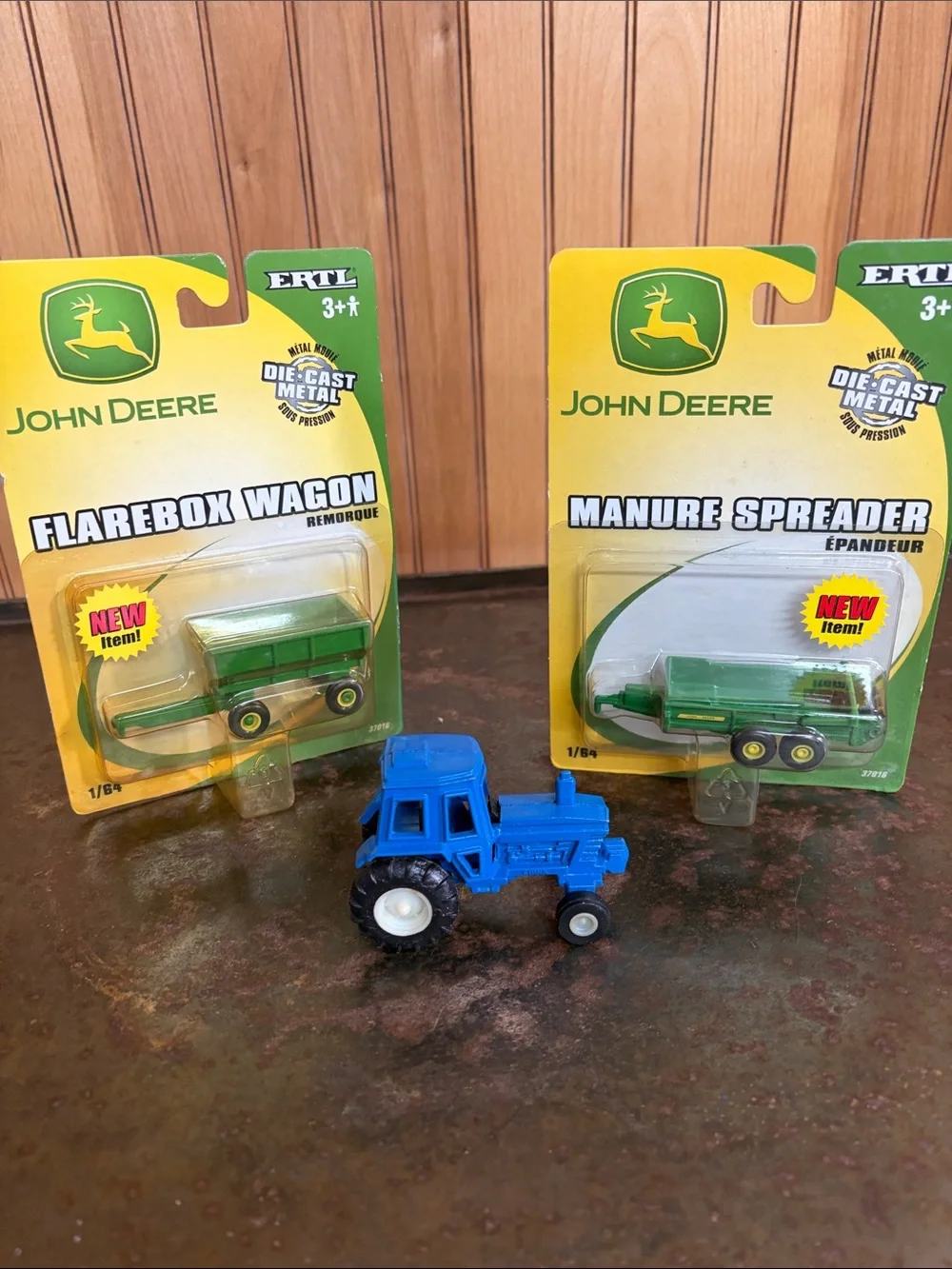 John Deere Farm Cake Toppers (2) VTG ERTL & 1/64 Die-Cast Toy Tractor(Unbranded)